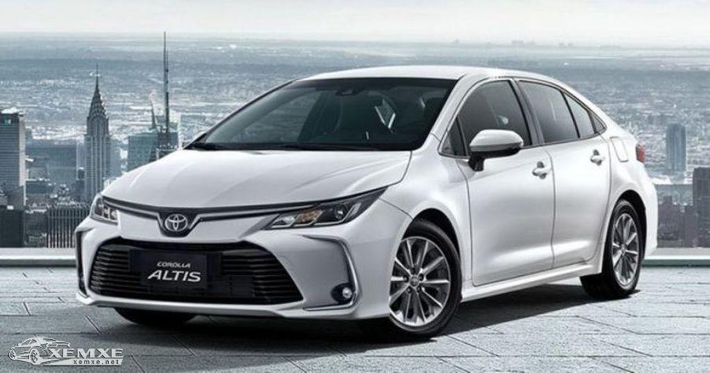 corolla-altis-2018