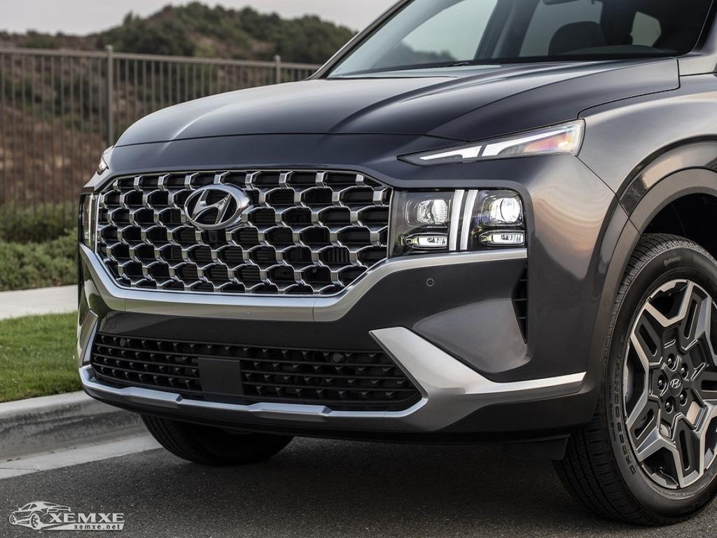 Phần đầu xe được cải biến của Hyundai SantaFe 2021 Phần đầu xe được cải biến của Hyundai SantaFe 2021