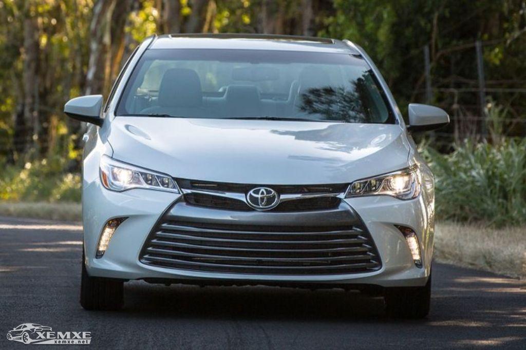 toyota-camry-2017