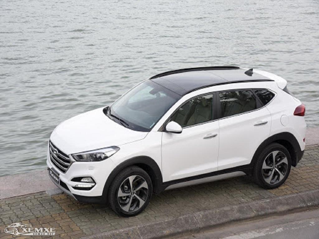 Nhìn chung với mức giá tầm 1 tỷ thì Hyundai Tucson 2018 là một mẫu xe được đánh giá rất cao nó có thể cạnh tranh sòng phẳng thậm chí là lấn lướt các đổi thủ như Mazda CX-5 hay Nissan X-Trail