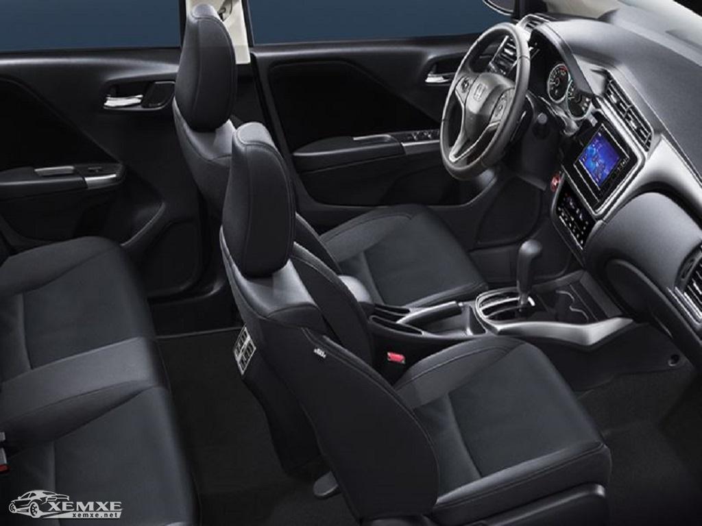 Có thể nói về tiện nghi giải trí thì dòng sản phẩm Honda City 2019 được đánh giá vô cùng cao với màn hình tiêu chuẩn 6.8 inch Có thể nói về tiện nghi giải trí thì dòng sản phẩm Honda City 2019 được đánh giá vô cùng cao với màn hình tiêu chuẩn 6.8 inch